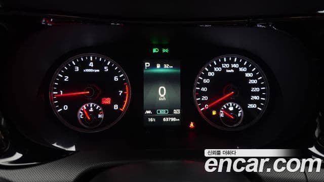 Kia K5 2021 — Şəkil 8/20