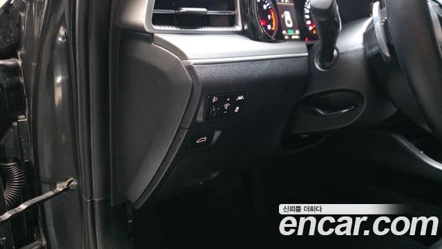 Kia K5 2021 — Şəkil 15/20
