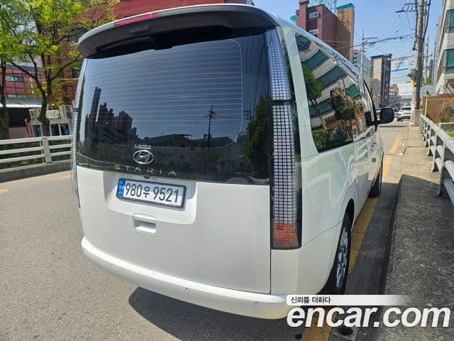 Hyundai Staria 2026 — ფოტო 3/20
