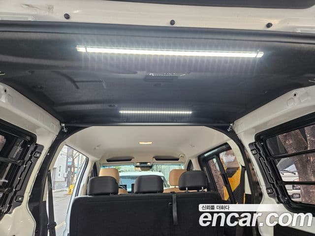 Hyundai Staria 2026 — ფოტო 15/20