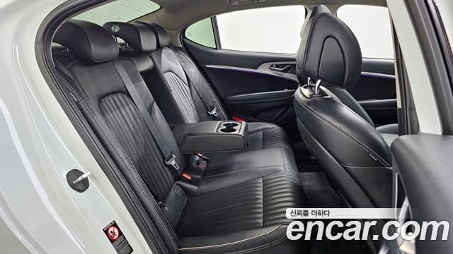 Genesis G70 2020 — ფოტო 11/20