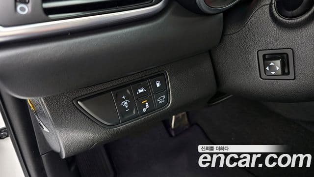 Genesis G70 2020 — ფოტო 16/20