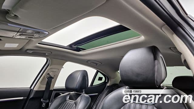 Genesis G70 2020 — ფოტო 18/20