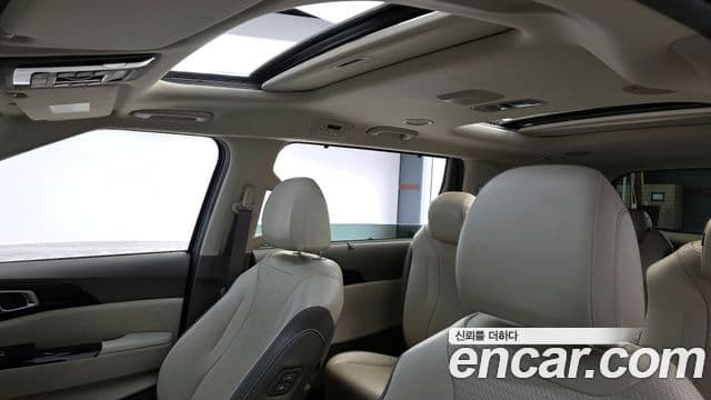 Kia Carnival 2022 — Şəkil 16/20