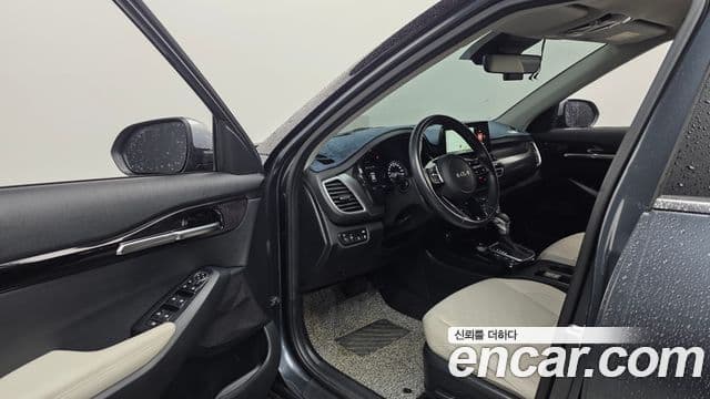 Kia Seltos 2022 — Şəkil 10/20