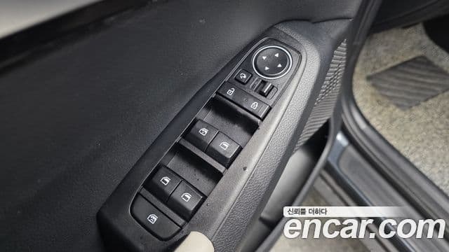 Kia Seltos 2022 — Şəkil 13/20