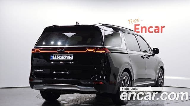 Kia Carnival 2023 — Şəkil 2/20