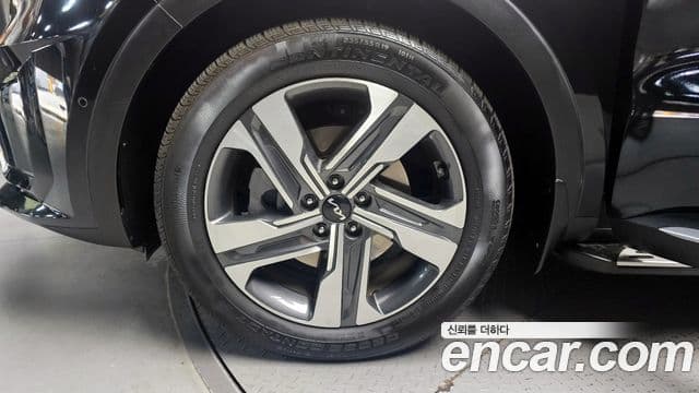 Kia Sorento 2023 — Şəkil 5/20