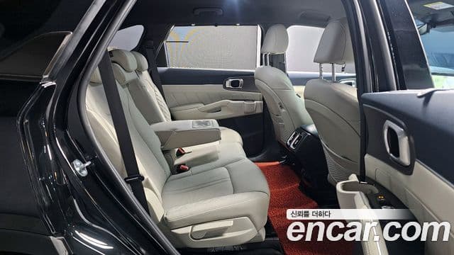 Kia Sorento 2023 — Şəkil 12/20