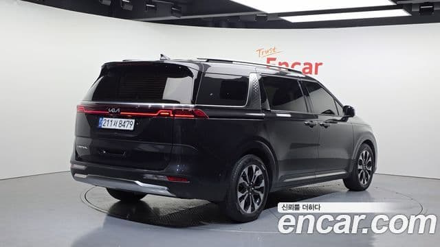 Kia Carnival 2021 — Фото 2/20