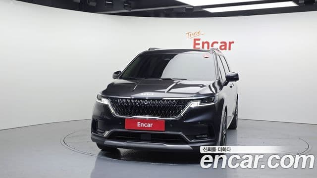Kia Carnival 2021 — Фото 3/20