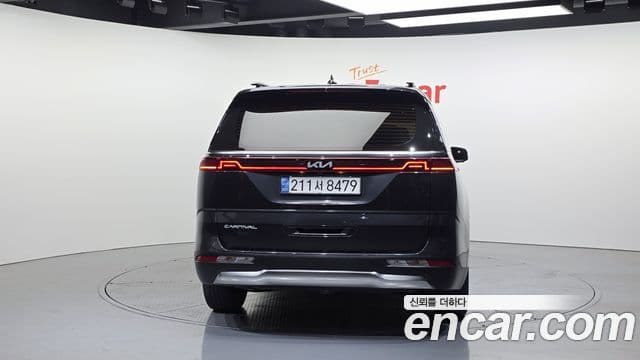 Kia Carnival 2021 — Фото 4/20
