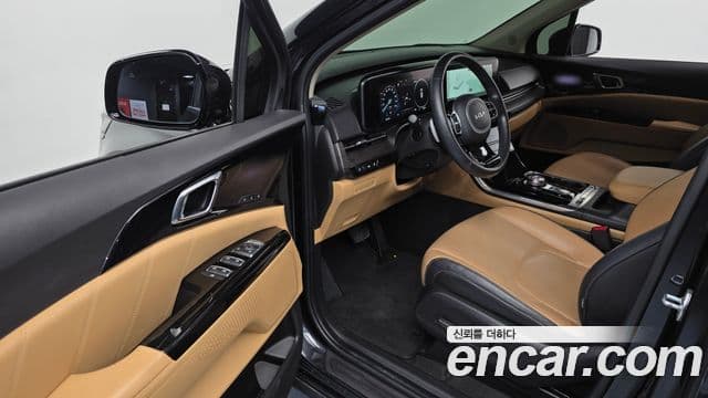 Kia Carnival 2021 — Фото 10/20