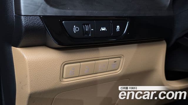Kia Carnival 2021 — Фото 11/20