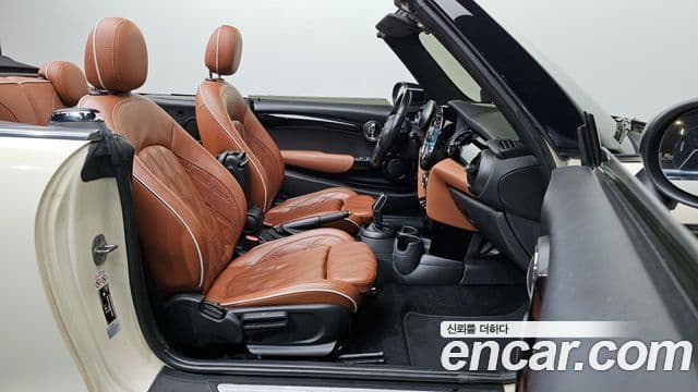 Mini Cooper S Convertible 2022 — ფოტო 11/20