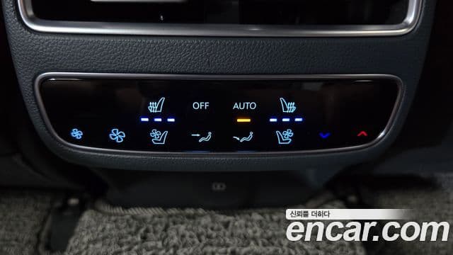 Genesis GV70 2024 — Şəkil 19/20