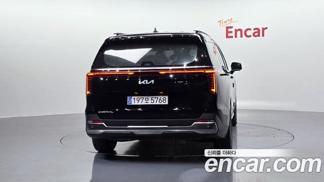 Kia Carnival 2023 — Фото 4/20