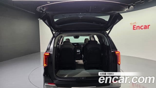Kia Carnival 2023 — Фото 20/20