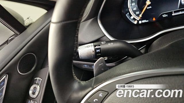 Genesis G80 2021 — Photo 28/36