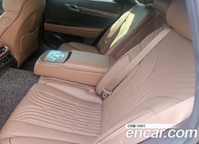 Genesis Electrified G80 2022 — ფოტო 14/16