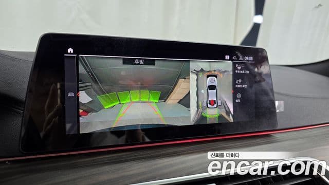 BMW 5 Series 2019 — ფოტო 15/20