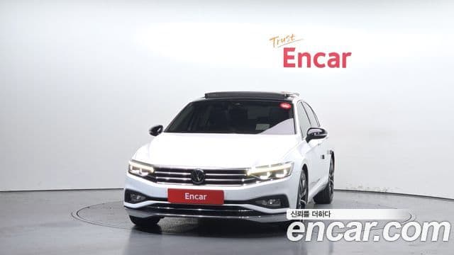 Volkswagen Passat GT 2021 — ფოტო 3/20