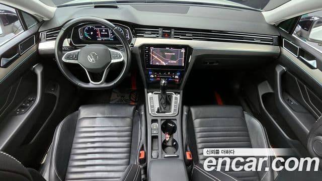 Volkswagen Passat GT 2021 — ფოტო 7/20