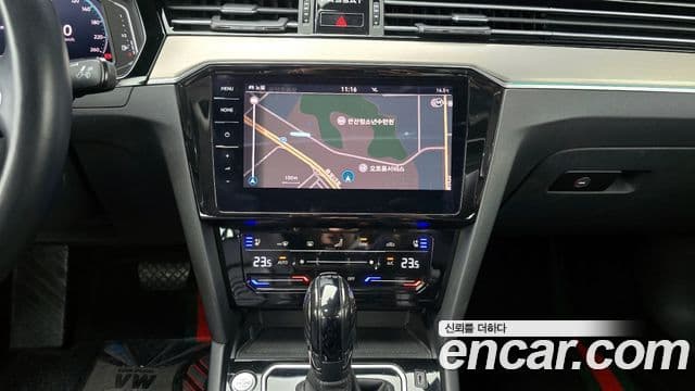 Volkswagen Passat GT 2021 — ფოტო 17/20