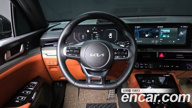 Kia K5 2024 — ფოტო 13/20