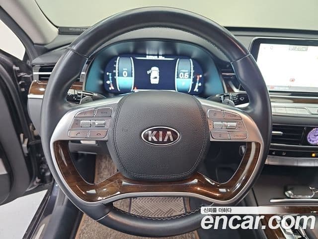 Kia The K9 2018 — ფოტო 8/20