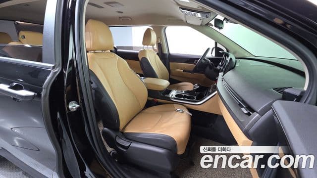 Kia Carnival 2022 — Фото 10/20