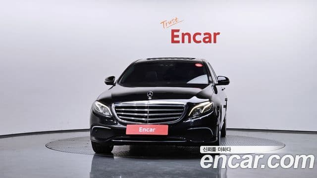 Mercedes-Benz E-Class 2018 — ფოტო 3/20