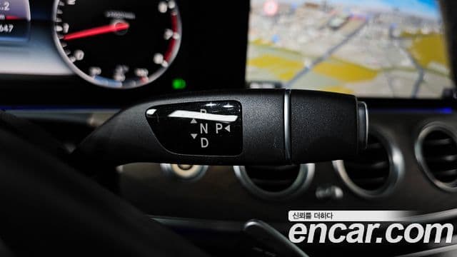 Mercedes-Benz E-Class 2018 — ფოტო 9/20
