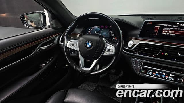 BMW 7 Series 2019 — ფოტო 11/20