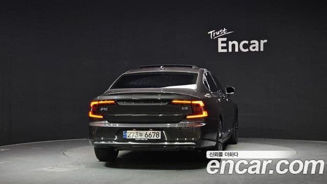 Volvo S90 2023 — ფოტო 4/20