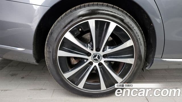 Mercedes-Benz E-Class 2019 — Şəkil 4/20