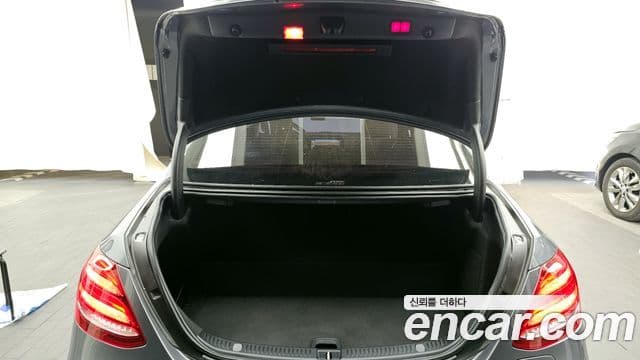 Mercedes-Benz E-Class 2019 — Şəkil 19/20