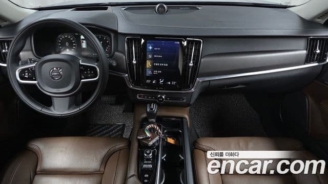 Volvo V90 Cross Country 2019 — Фото 7/20