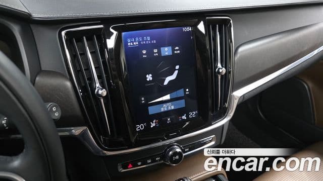 Volvo V90 Cross Country 2019 — Фото 16/20