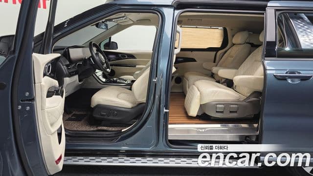 Kia Carnival 2021 — Şəkil 15/20