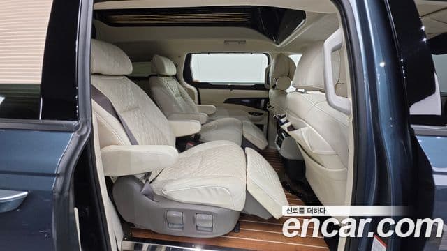 Kia Carnival 2021 — Şəkil 19/20