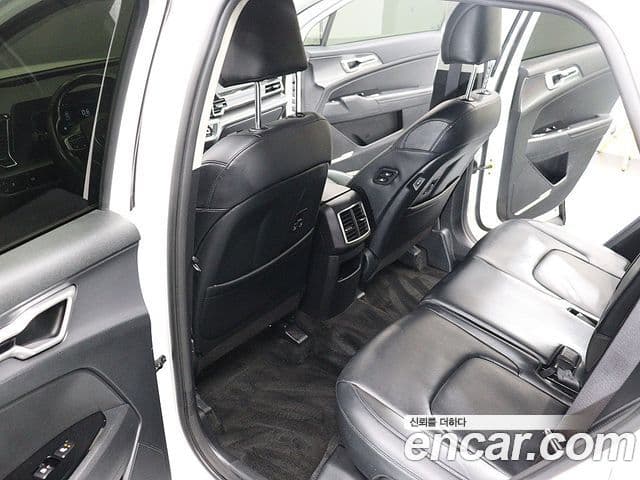 Kia Sportage 2022 — Şəkil 16/20