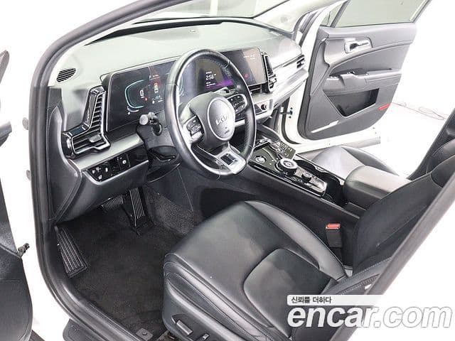 Kia Sportage 2022 — Şəkil 17/20