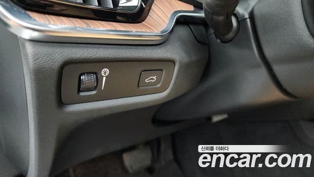 Volvo S60 2020 — Şəkil 9/20