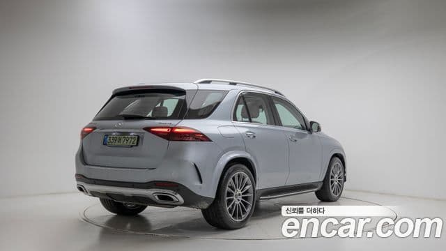 Mercedes-Benz GLE-Class 2025 — Фото 1/20
