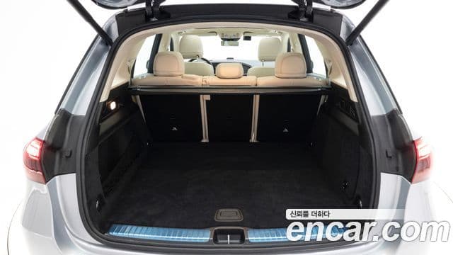 Mercedes-Benz GLE-Class 2025 — Фото 10/20