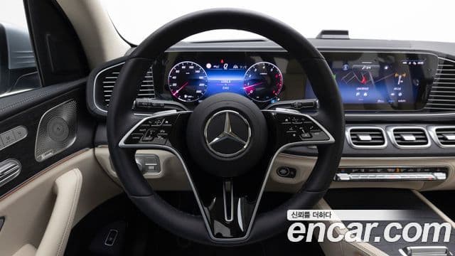 Mercedes-Benz GLE-Class 2025 — Фото 19/20