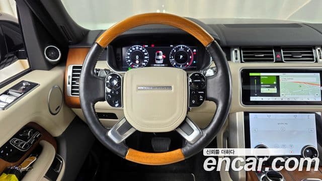 Land Rover Range Rover 2018 — ფოტო 13/20