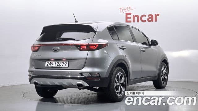 Kia Sportage The Bold 2021 — ფოტო 2/20