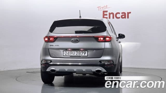Kia Sportage The Bold 2021 — ფოტო 4/20